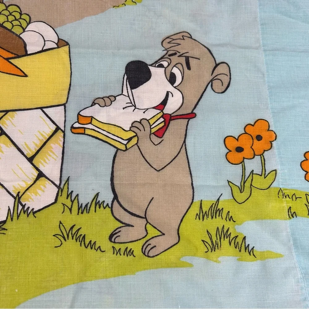 Vintage Yogi Bear Pillowcase Picnic Boo-Boo Bear Hanna Barbera Burlington House